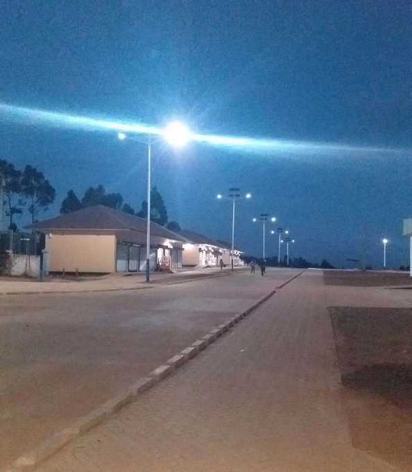 长沙县非洲科特迪瓦太阳能路灯工程